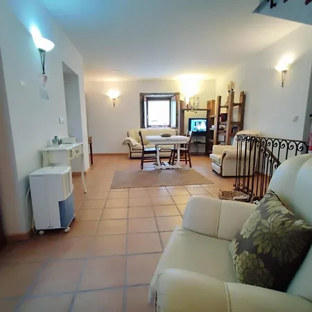 Prázdninový dům Casa Da Telhada Pequena Melgaço